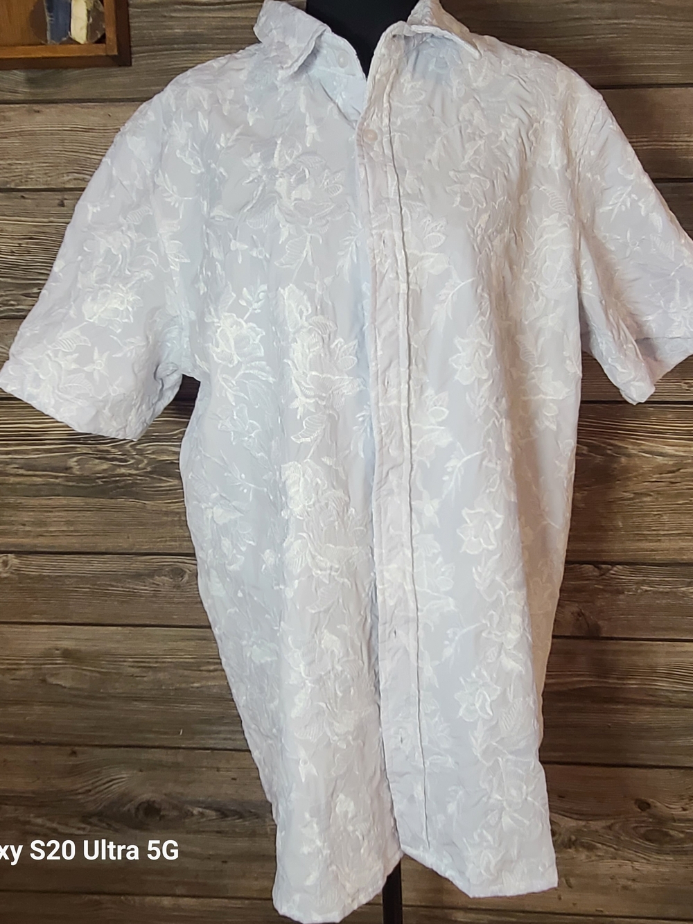White Floral-Textured Short Sleeve Button-Down Shirt